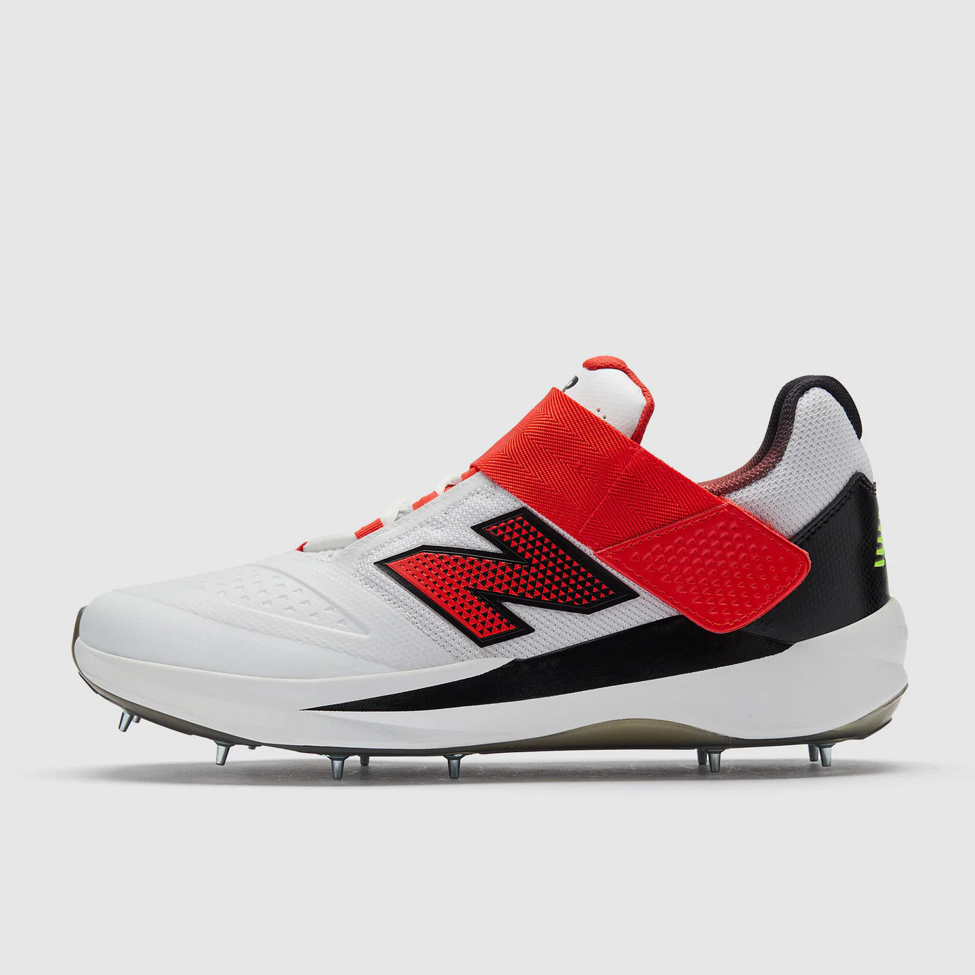 New Balance M404076D Cricket Shoes