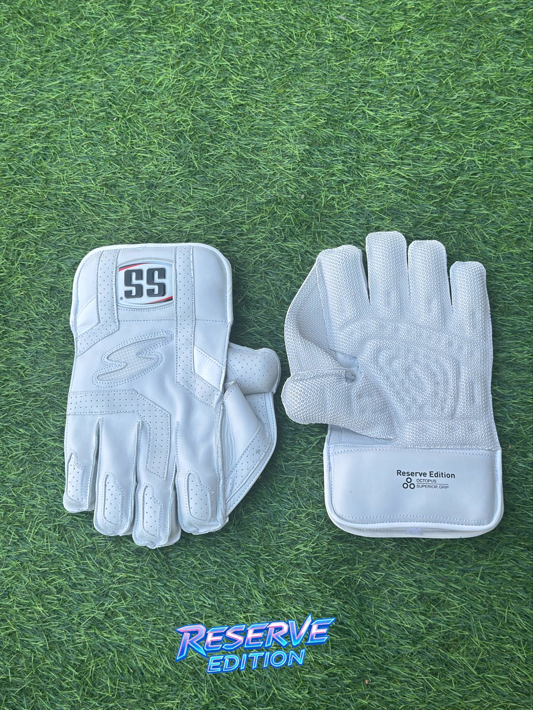 SS Reserve Edition White Keeping Gloves