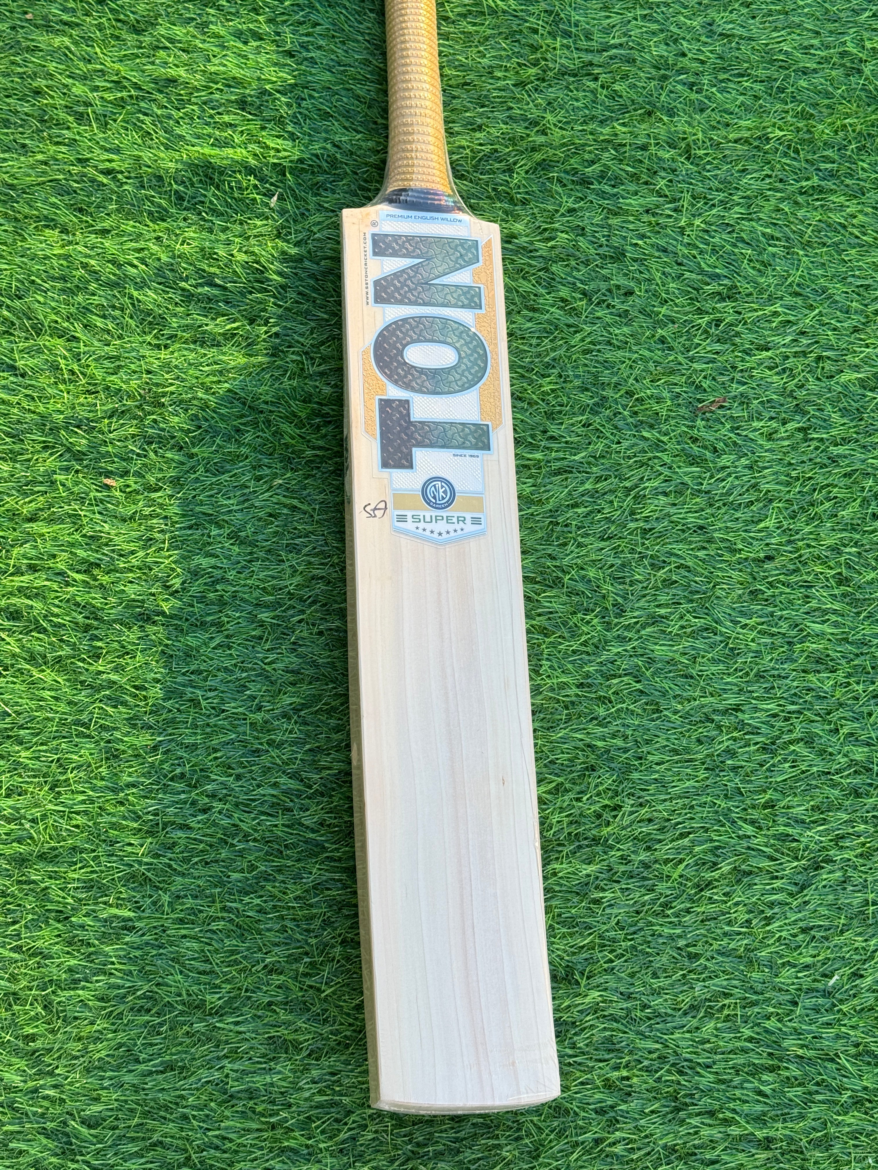 Ton Super Cricket Bat - Harrow Size